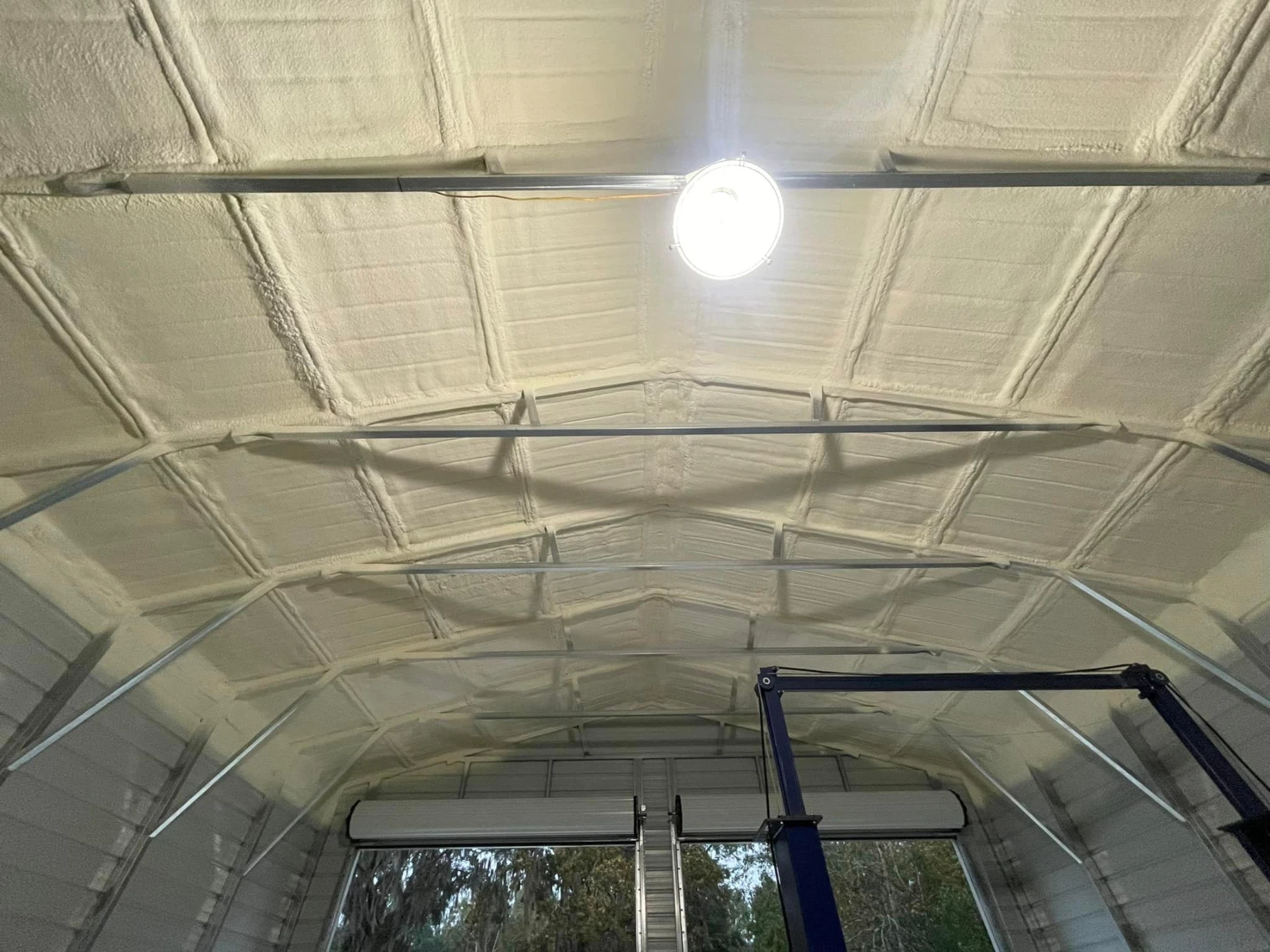Spray foam insulation for metal buildings