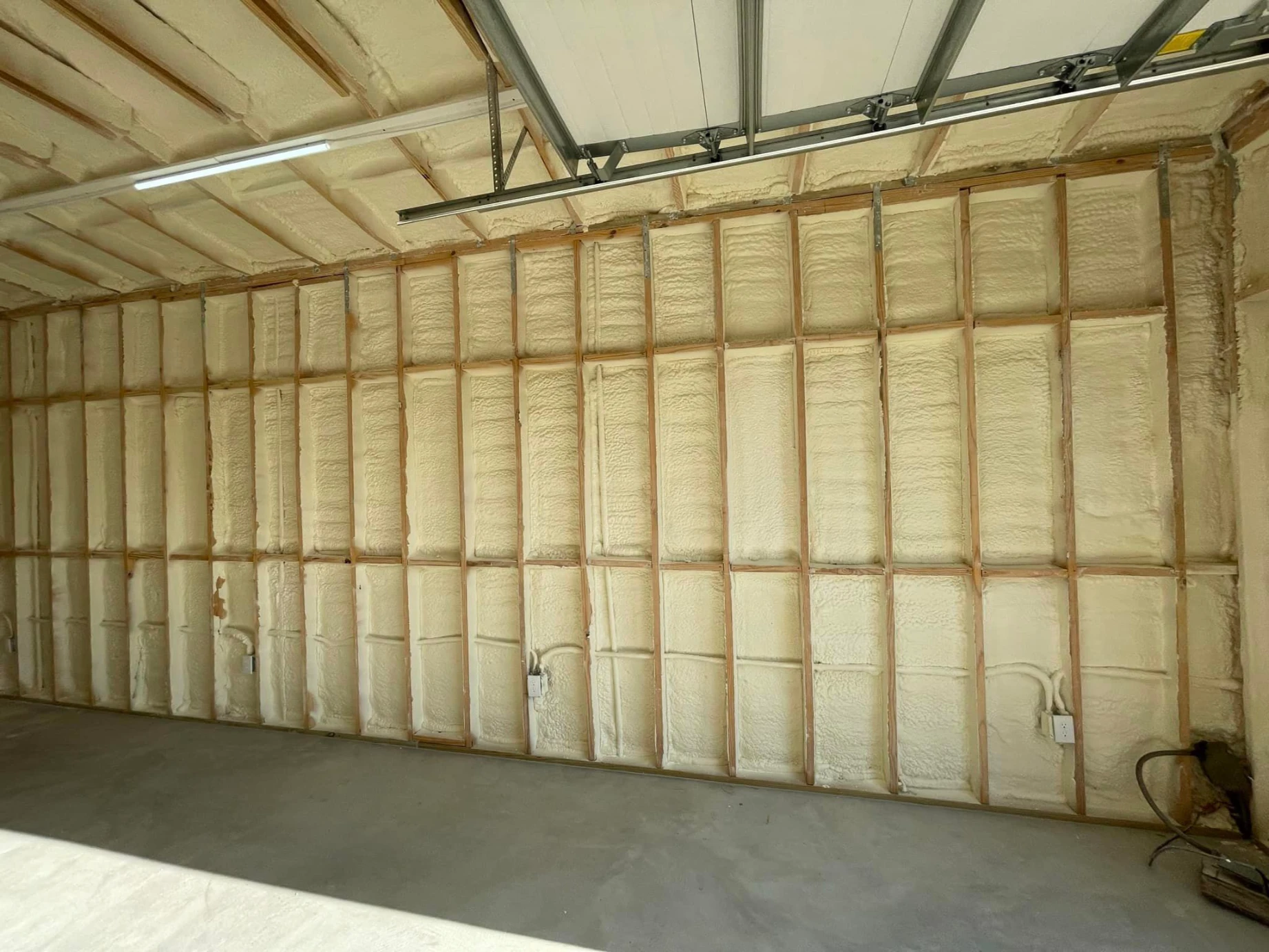 Closed-Cell Spray Foam Insulation